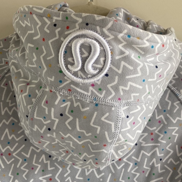 Lululemon Seawheeze 2015 Scuba Hoodie - Picture 11 of 14